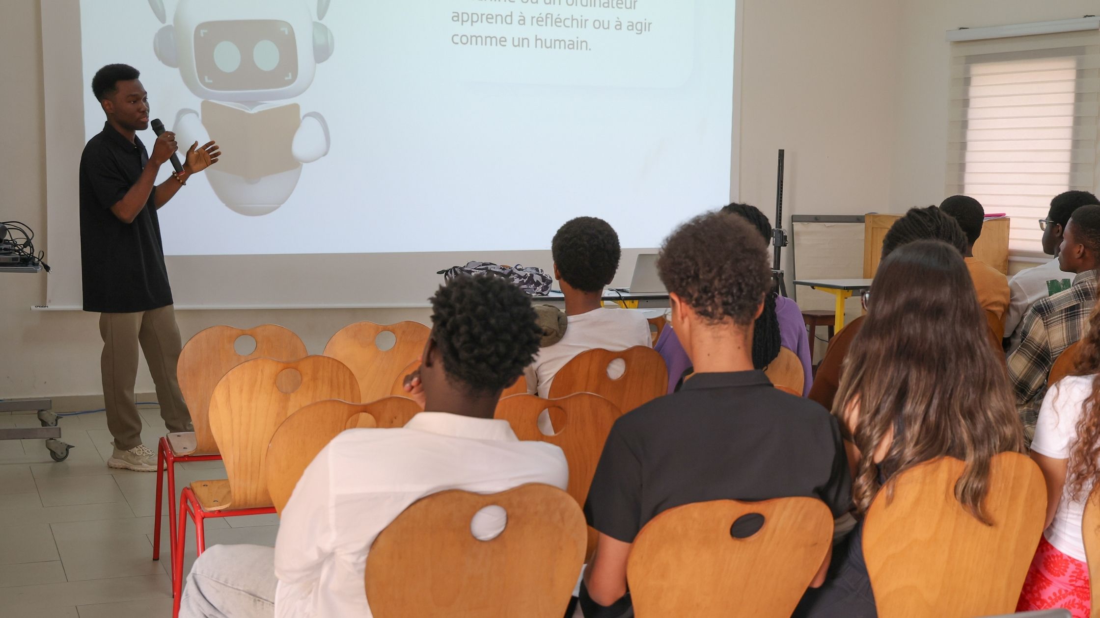 Epitech fait découvrir l'IA aux élèves de Montaigne
